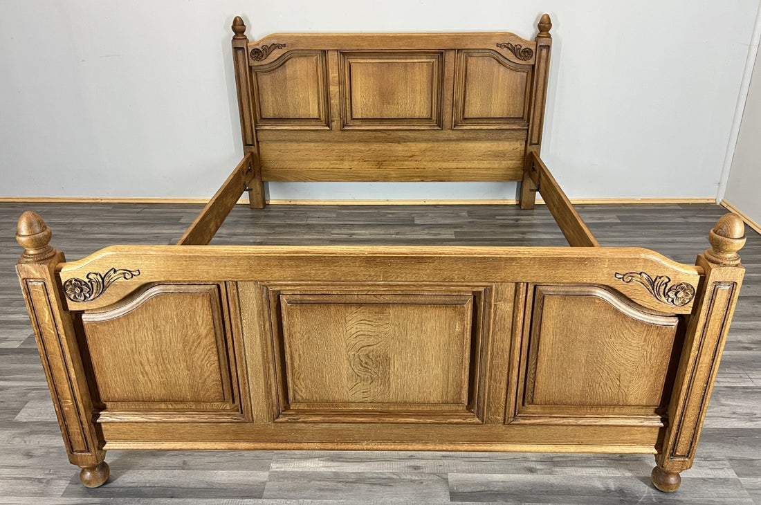Bed Vintage French Style King Size Bed Frame Oak Carved Headboard LOT 46290