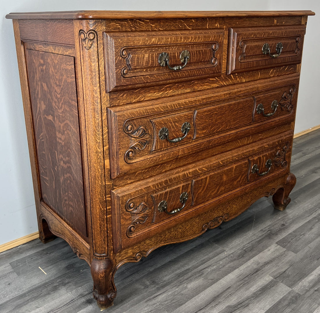 Chest of Drawers Vintage French Louis Oak Cabinet with Carved Front LOT 43490