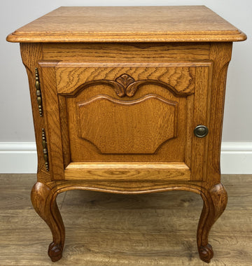 Bedside Table Vintage French Louis Style Oak Nightstand Carved Cabinet LOT 63050