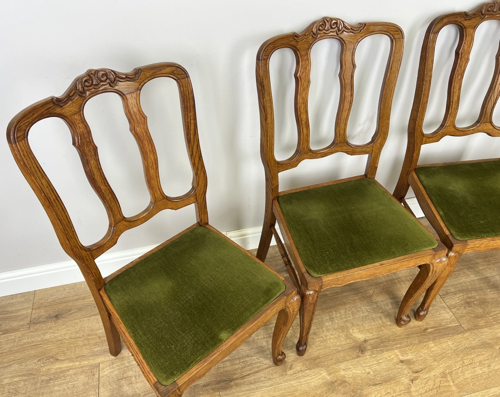 Dining Chairs Vintage French Louis Style Oak Set of 4 Upholstered Seats LOT 63473