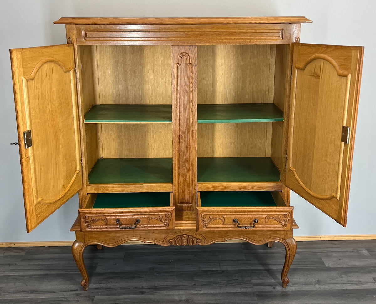 Cabinet Vintage French Louis XIV Style Carved Sideboard 2 Door Cupboard LOT 355210