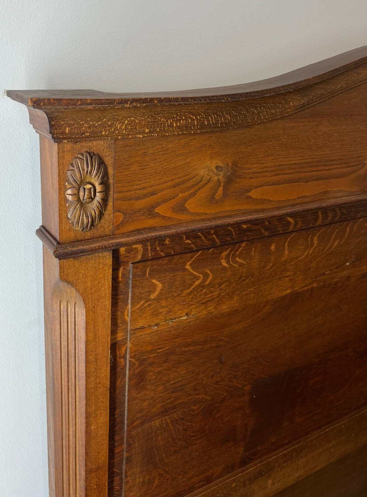 Bed Antique French Style Double Bed Wood Frame Carved Headboard LOT 32398