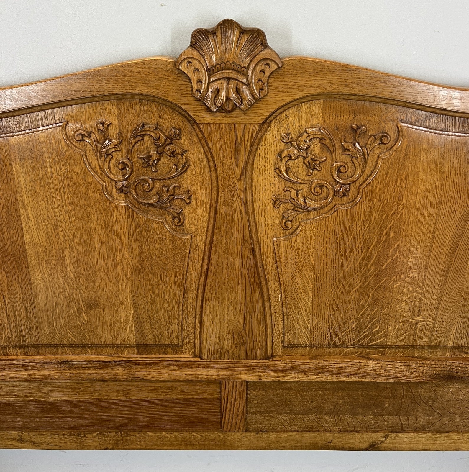 Bed Vintage French Louis XVI Double Bed Frame Oak Carved Headboard LOT 46137