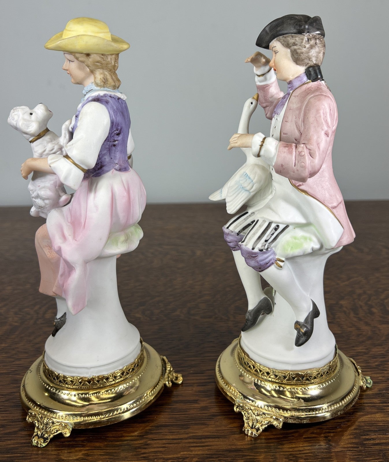 Figurines Vintage French Style Porcelain Pair on Brass Stand LOT 47552