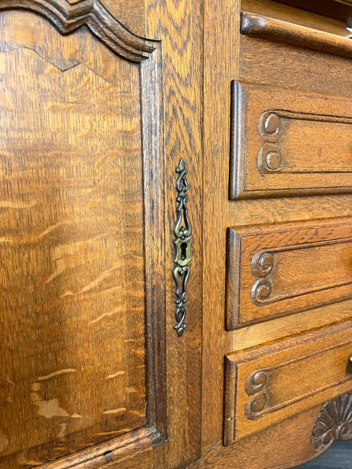 Vintage Dressing Table with Mirror French Oak Louis Vanity Table Makeup LOT 457011