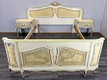 Bed Vintage Shabby Chic Double Bed Frame Headboard with Bedsides Tables LOT 46360