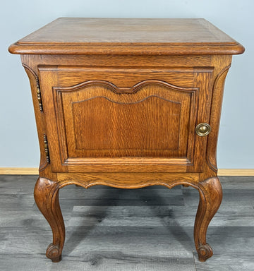 Bedside Table Vintage French Louis XVI Carved Oak Nightstand Cabinet LOT 45300