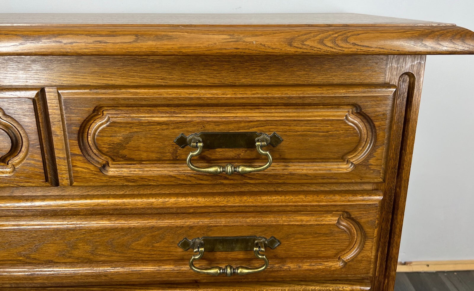 Chest of Drawers Vintage French Style Sideboard Carved Cabinet LOT 29214