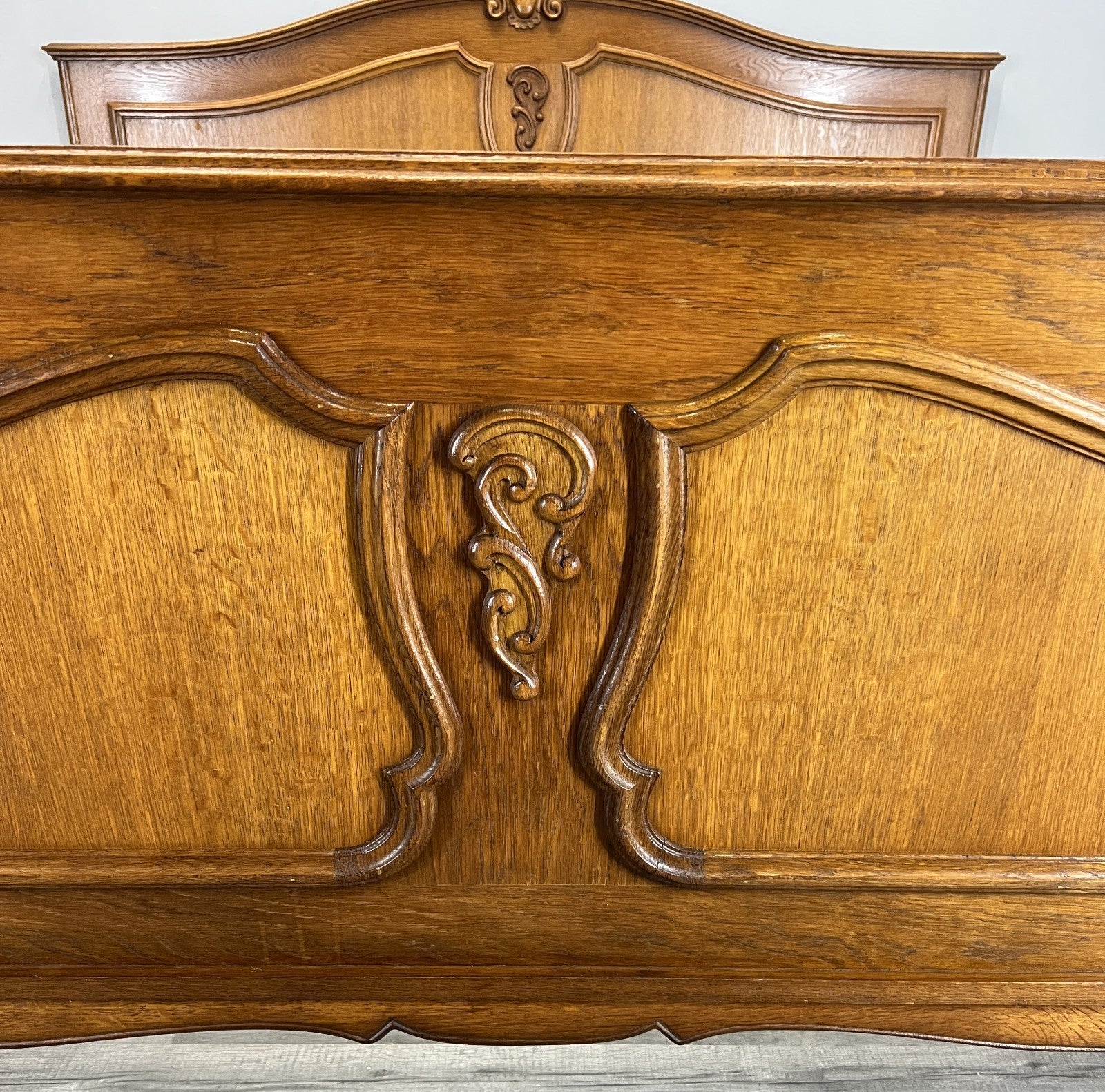 Bed Vintage French Louis XVI Double Bed Frame With Bedside tables    LOT 46263