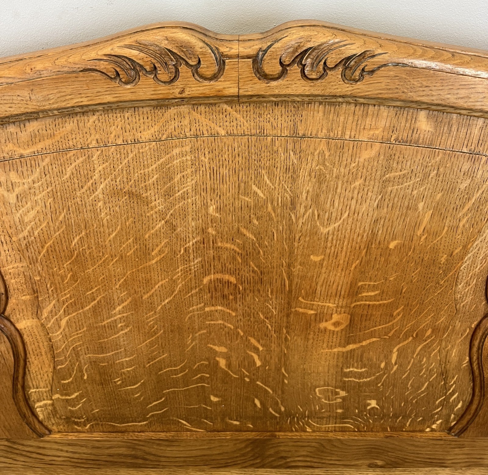 Bed Vintage French Louis XVI King Size Bed Frame Oak Carved Headboard LOT 47018