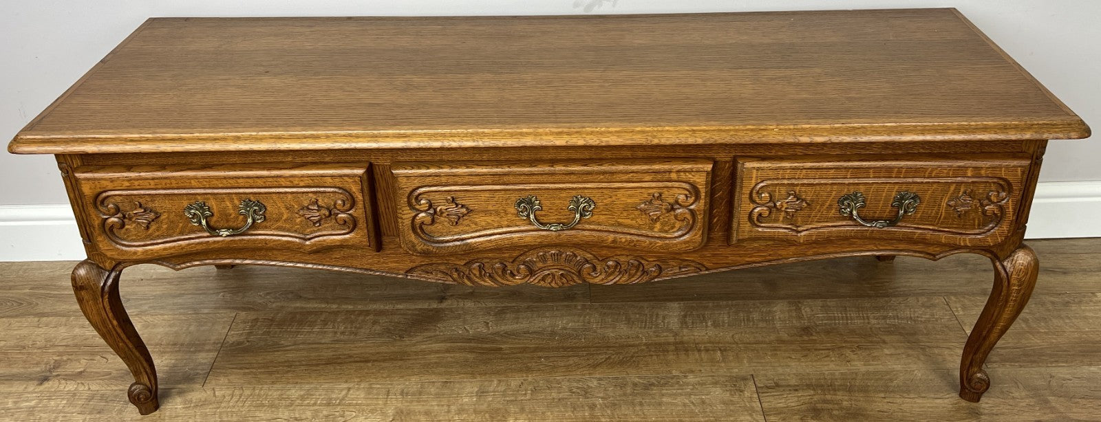 Cabinet Vintage French Louis Style TV Stand Cabinet Carved Sideboard LOT 63420