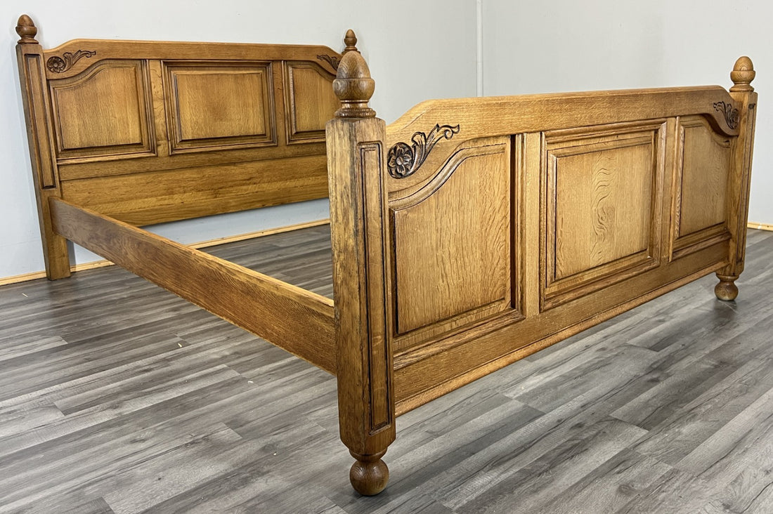 Bed Vintage French Style King Size Bed Frame Oak Carved Headboard LOT 46290