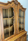 Bookcase Vintage French Louis XIV Style Oak Display Cabinet Sideboard LOT 448111
