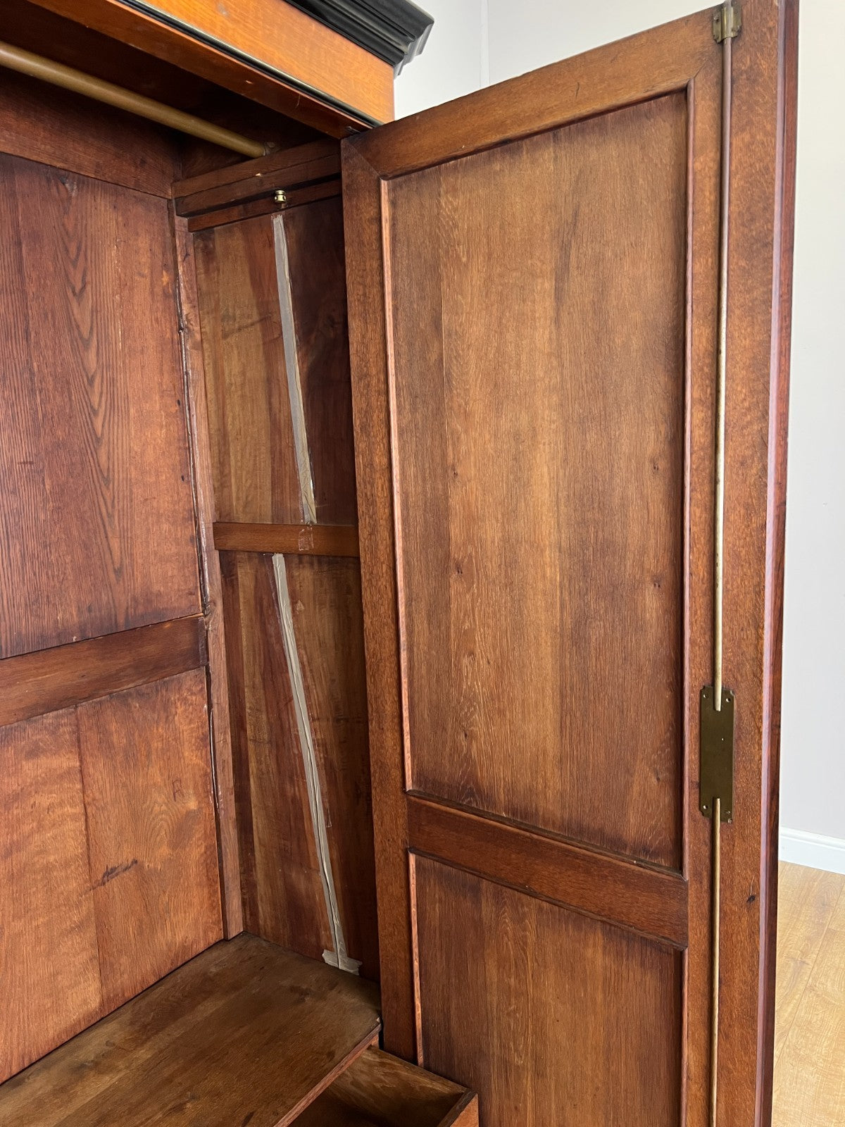 Wardrobe Antique French Style Walnut Two Door Carved Armoire Cabinet LOT 613217