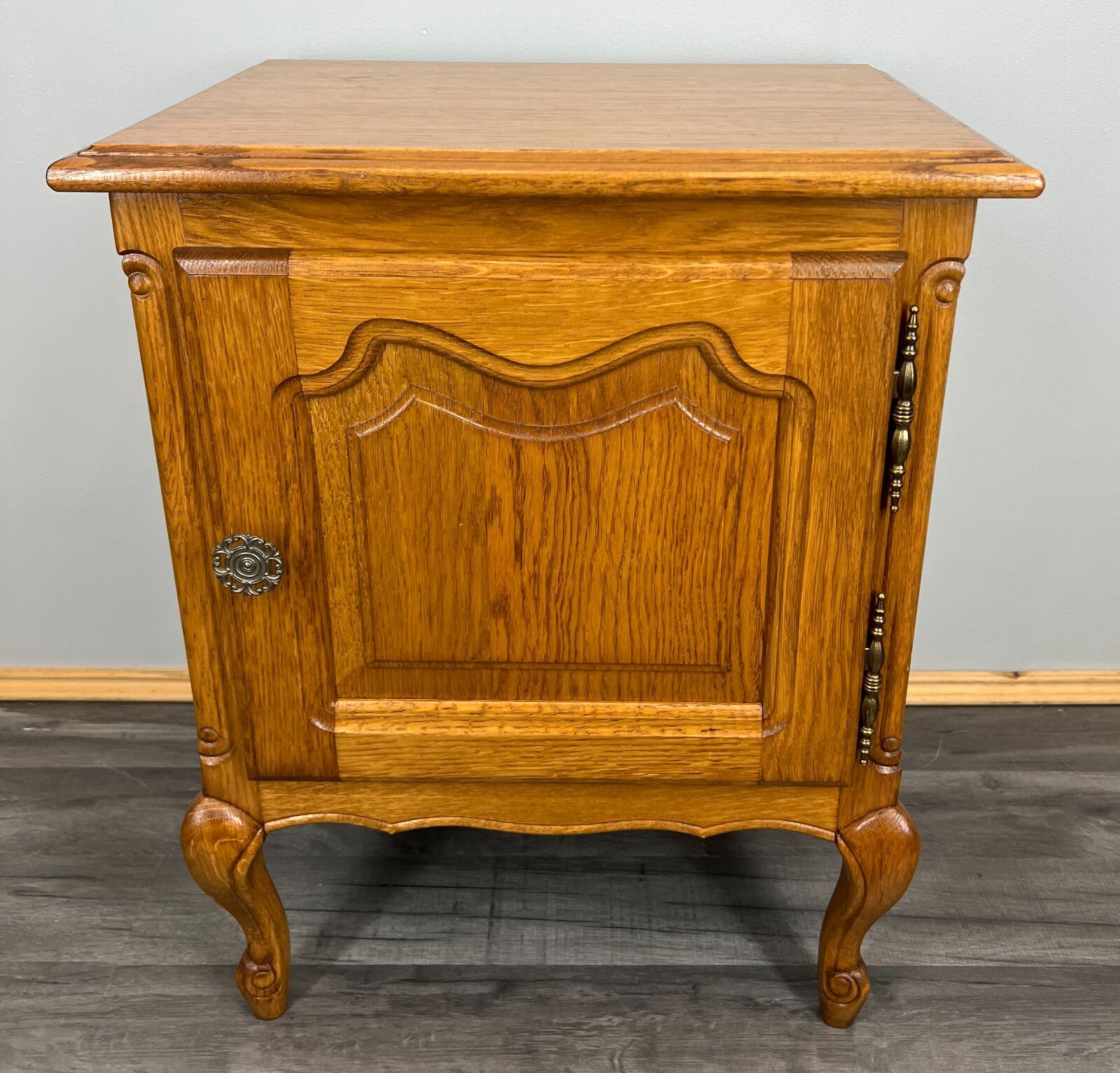 Pair of Bedside Tables Vintage French Louis Oak Nightstands Cabinets LOT 35172
