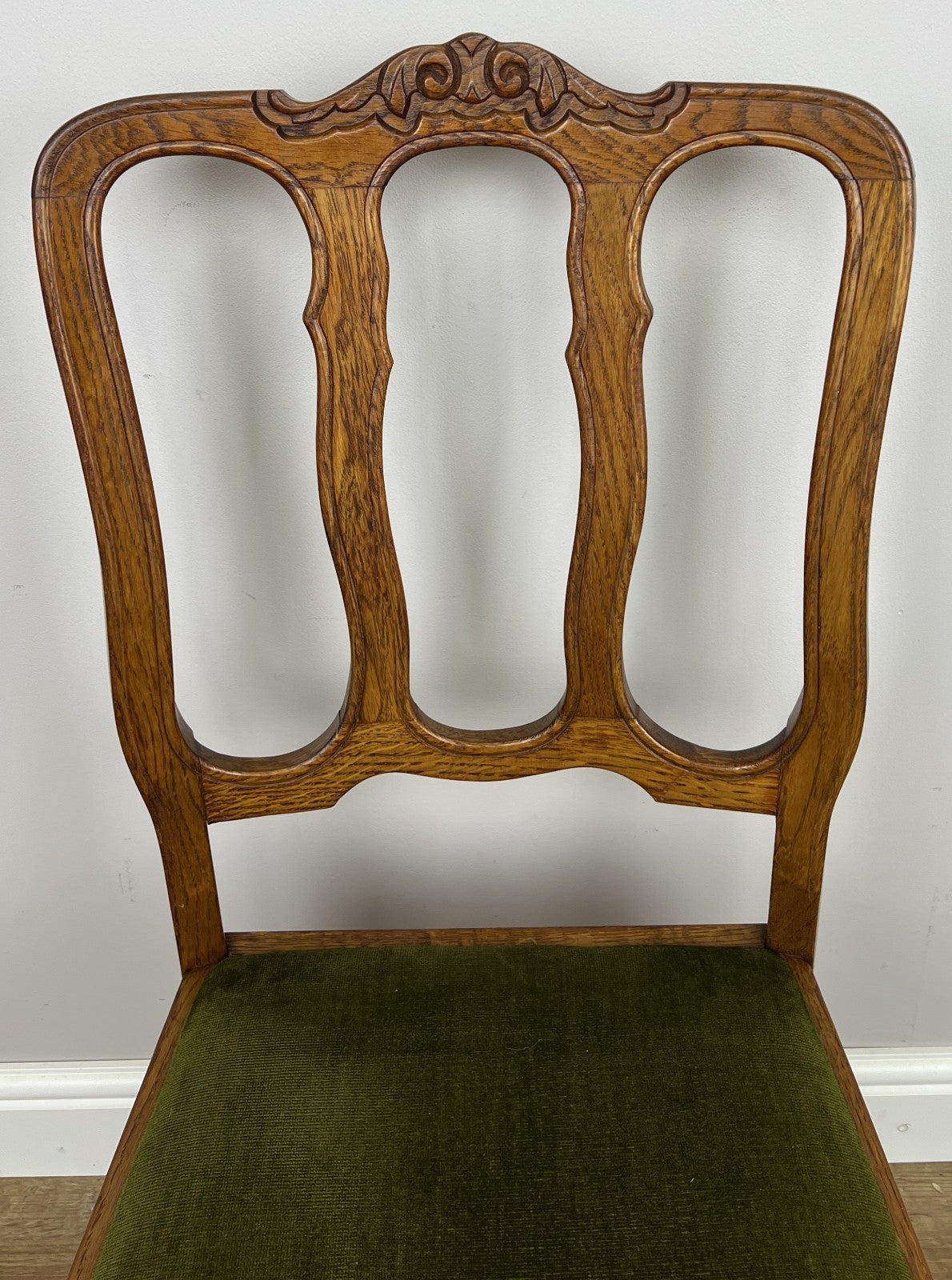 Dining Chairs Vintage French Louis Style Oak Set of 4 Upholstered Seats LOT 63476
