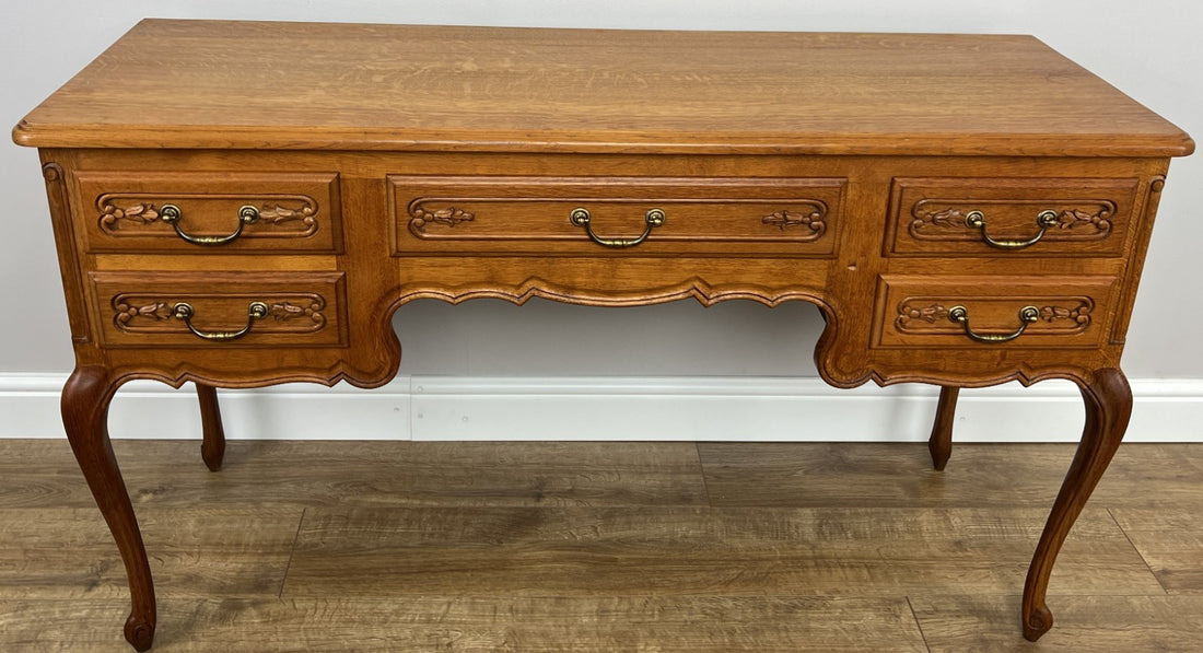 Cabinet Vintage French Louis XIV Oak Sideboard with Carved Cupboard LOT 48710