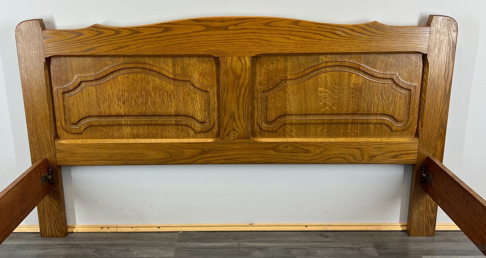 Bed Vintage French Style Oak Double Bed Frame Carved Headboard LOT 29912