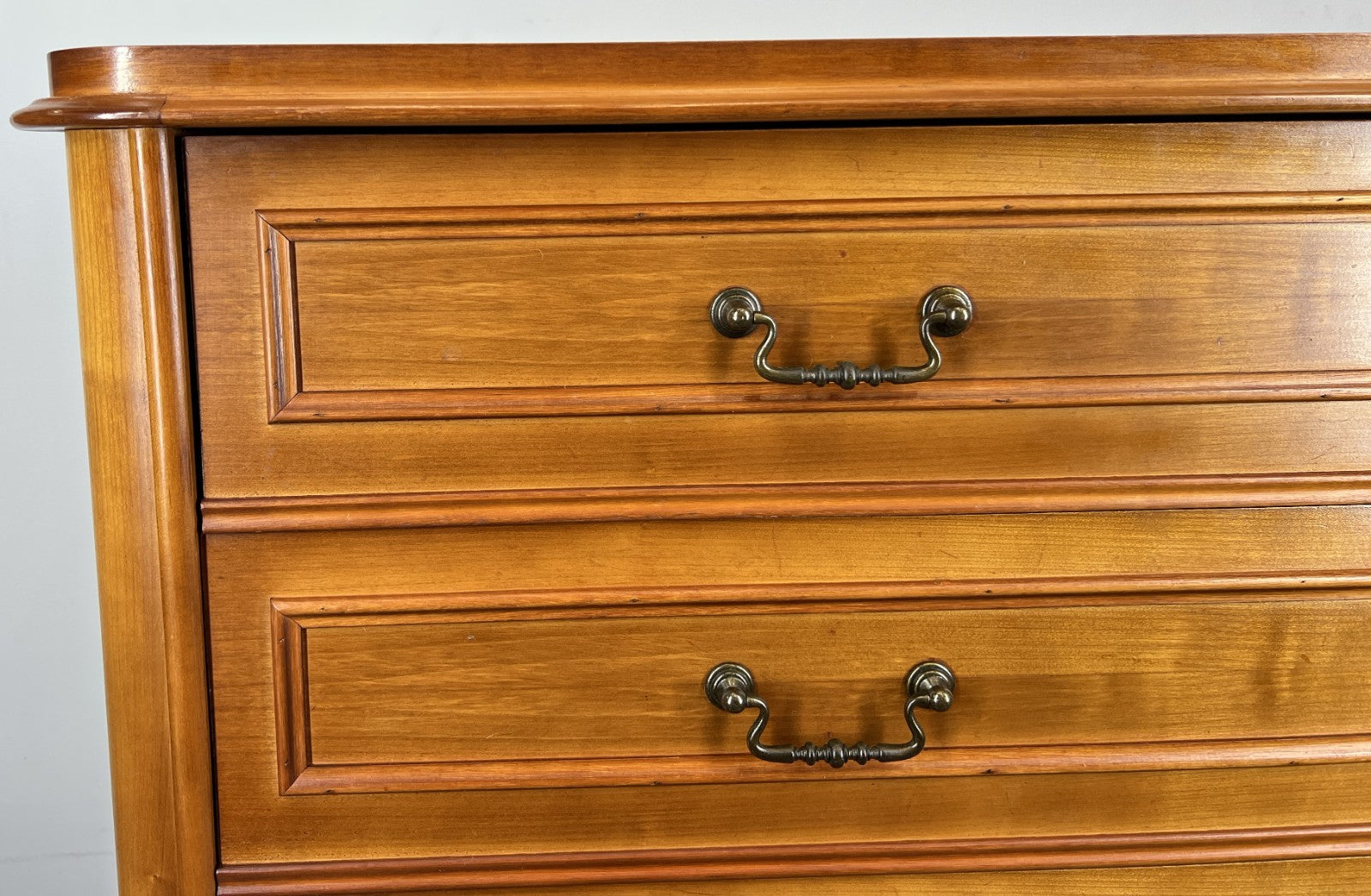 Chest of Drawers Vintage French Louis XVI Style Carved Cabinet LOT 43207