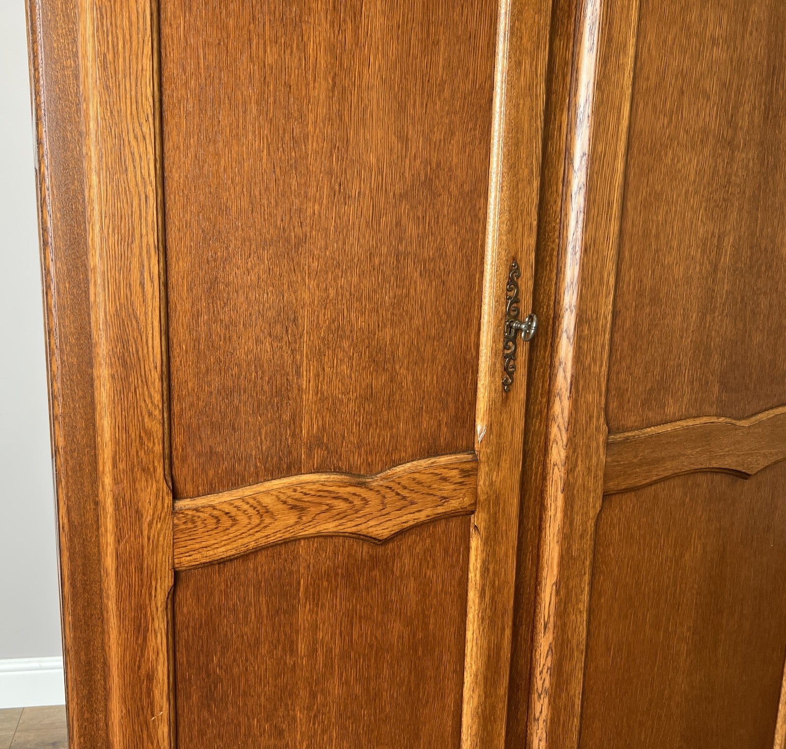Wardrobe Vintage French Louis XVI Style Oak Four Door Carved Armoire LOT 61316