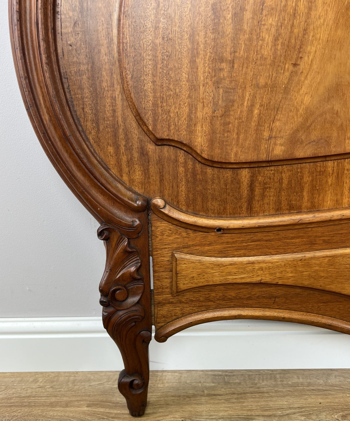 Footboard Antique French Style Walnut Double Bed Carved Footboard LOT 64474