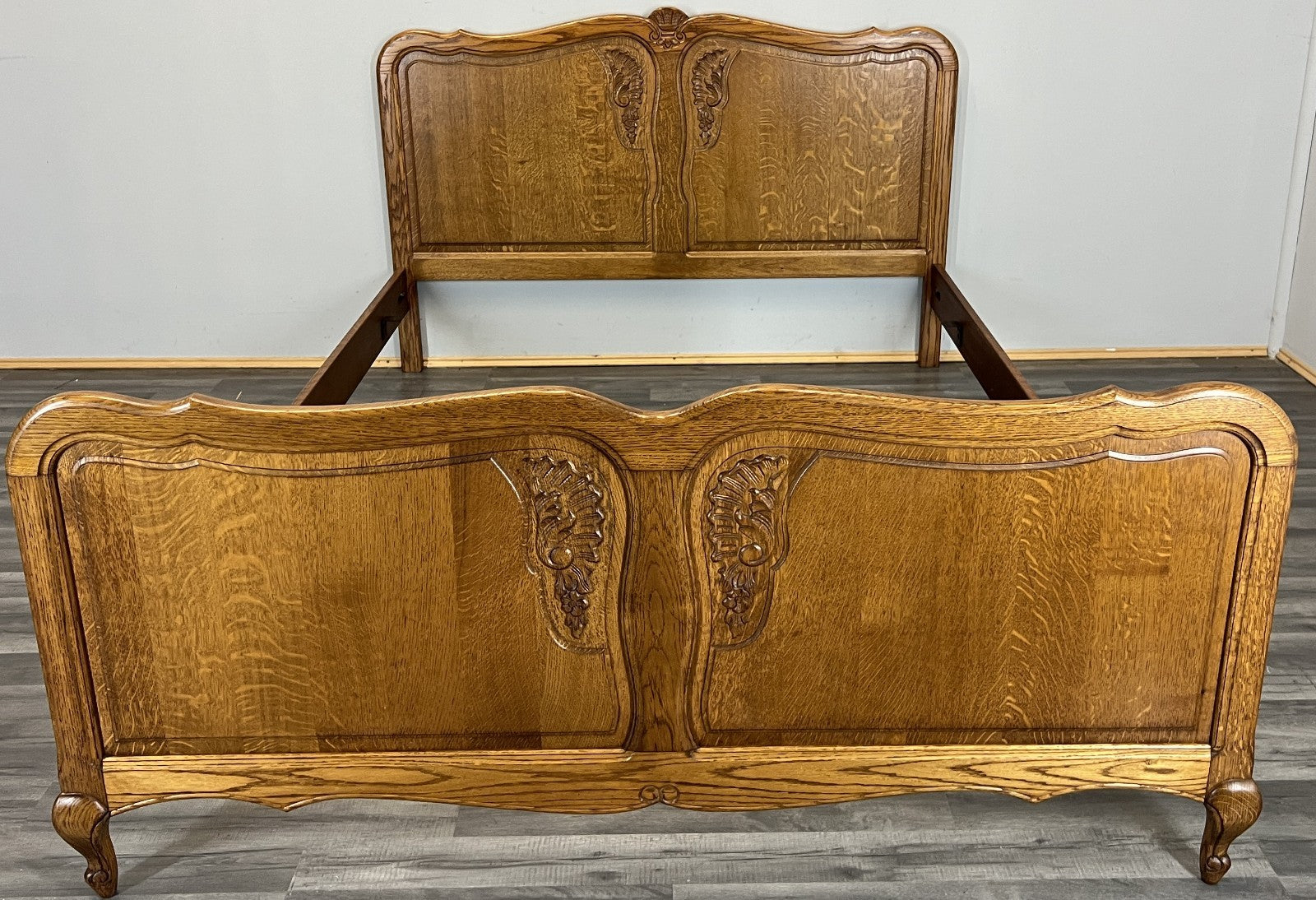 Bed Vintage French Louis XVI Double Bed Frame Oak Carved Headboard LOT 46191