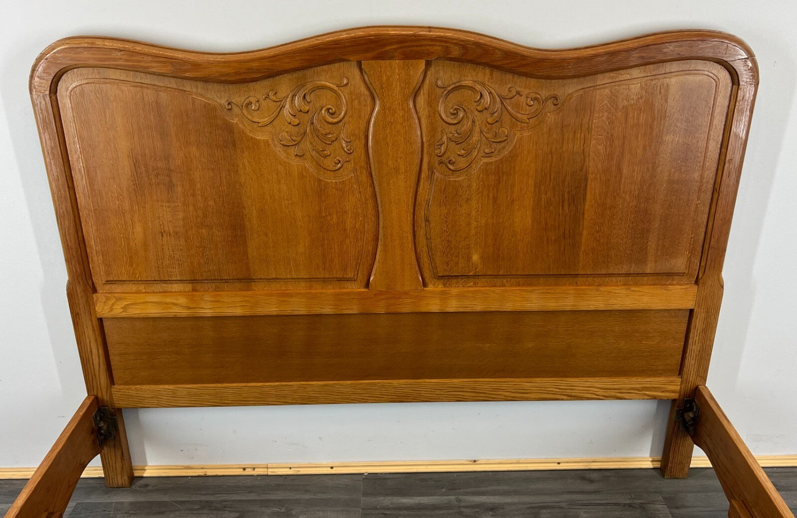 Bed Vintage French Louis XVI Oak Double Bed Frame Carved Headboard LOT 29646