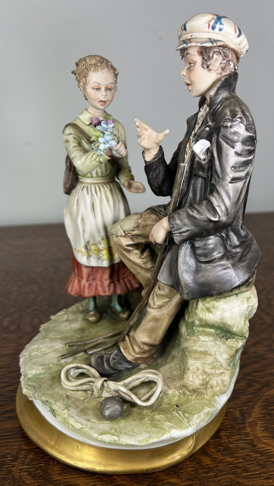 Figurines Vintage Style Italian Handmade Porcelain Couple Scene LOT 47562