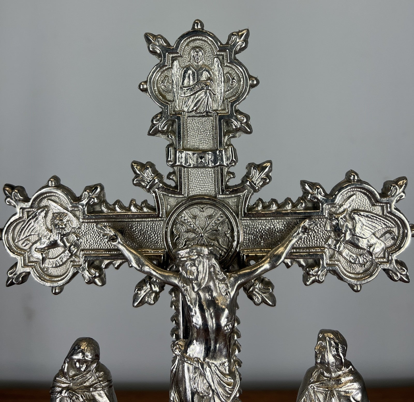Crucifix Vintage French Style Religious Cross Ornate Stand LOT 46523
