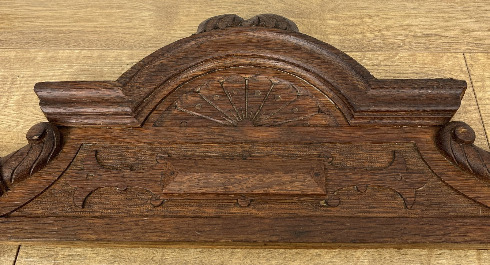 Pediment Antique French Style Oak Hand Carved Decorative Crest LOT 61733