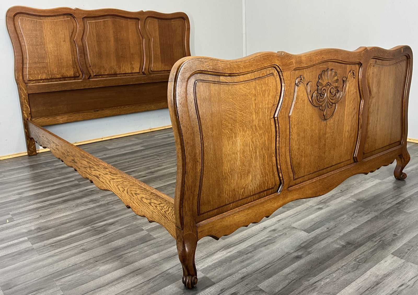 Bed Vintage French Louis XVI Double Bed Frame Oak Carved Headboard LOT 47041