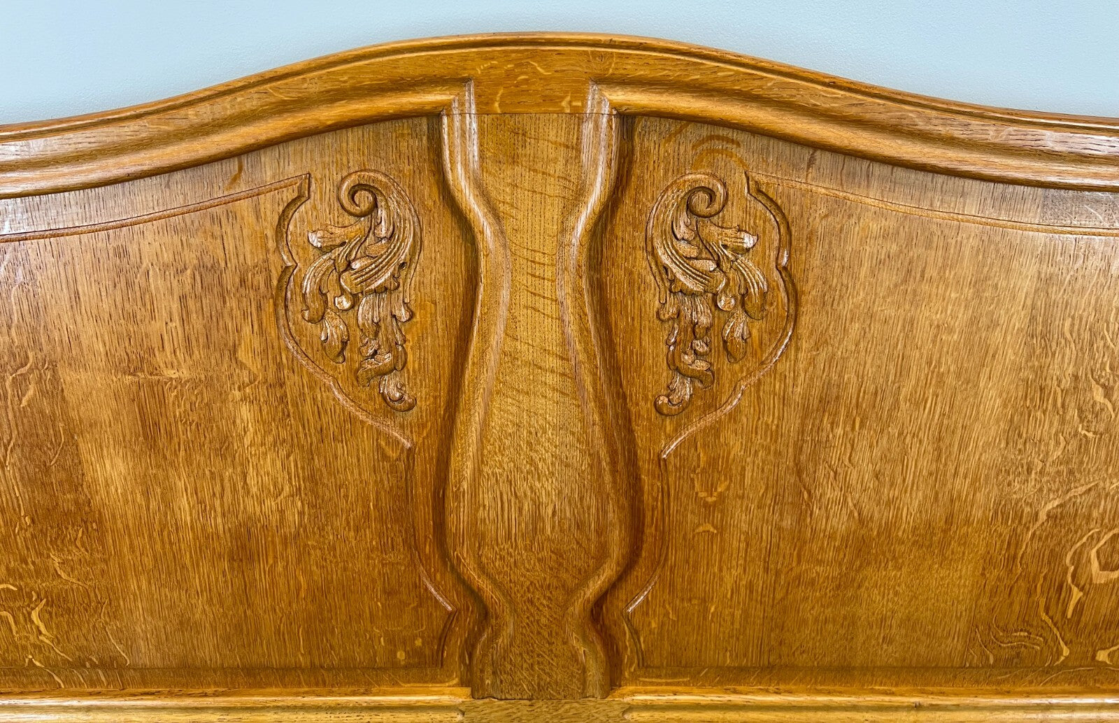 Bed Vintage French Louis XVI Double Bed Frame Oak Carved Headboard LOT 36547