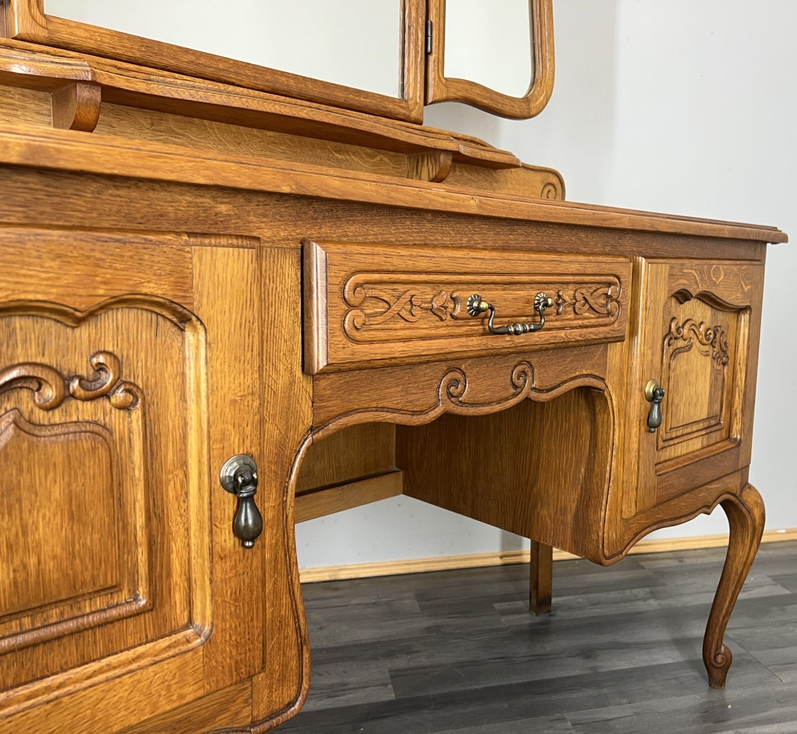 Vintage Dressing Table with Mirror French Oak Louis Vanity Table Makeup LOT 452211