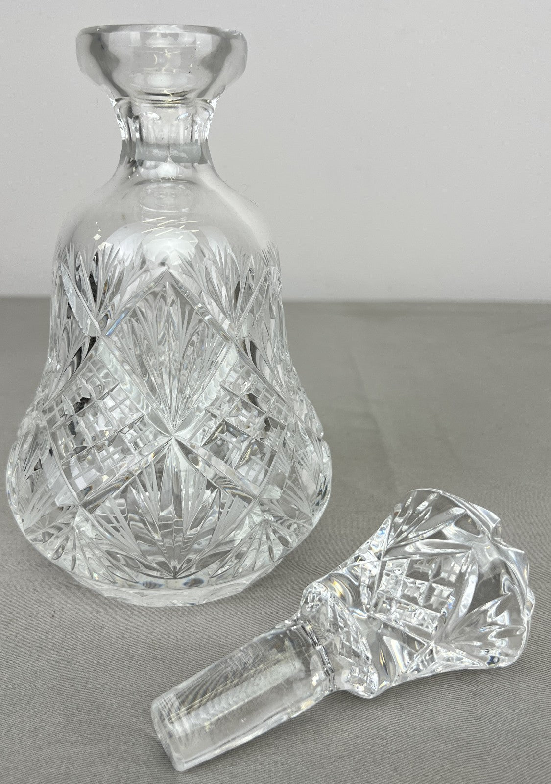 Carafe Set Vintage Style Crystal Cut 6 Shot Glasses and Tray LOT 6436