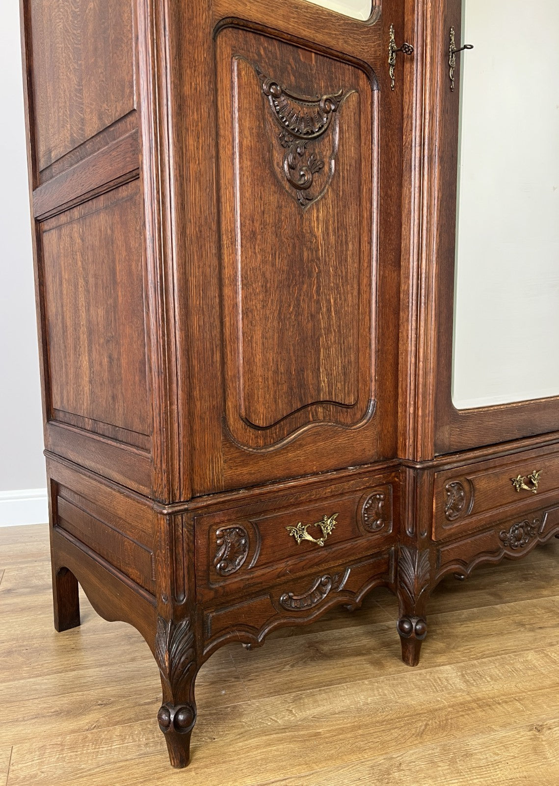 Wardrobe Antique French Rocaille Oak Three Door Carved Mirrored Armoire LOT 48436