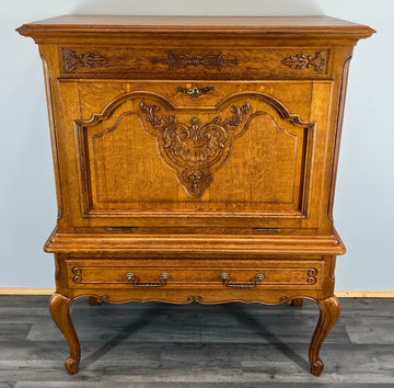 Cabinet Vintage French Style Oak Carved Sideboard with Drawer LOT 37570