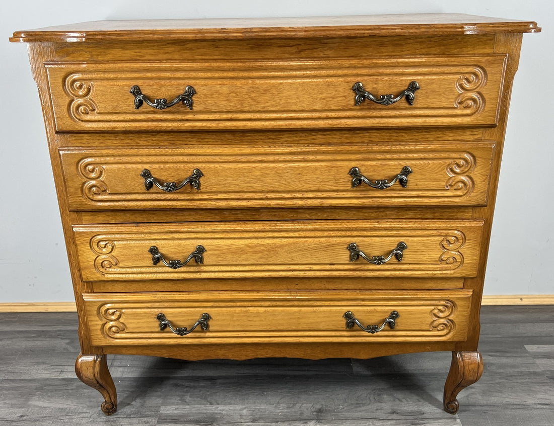 Chest of Drawers Vintage French Louis Oak Carved 4 Drawers Cabinet LOT 44540