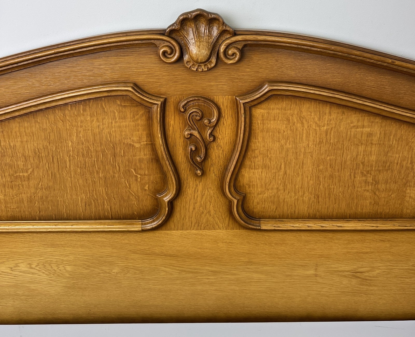 Bed Vintage French Louis XVI Style Double Frame Carved Headboard LOT 63917
