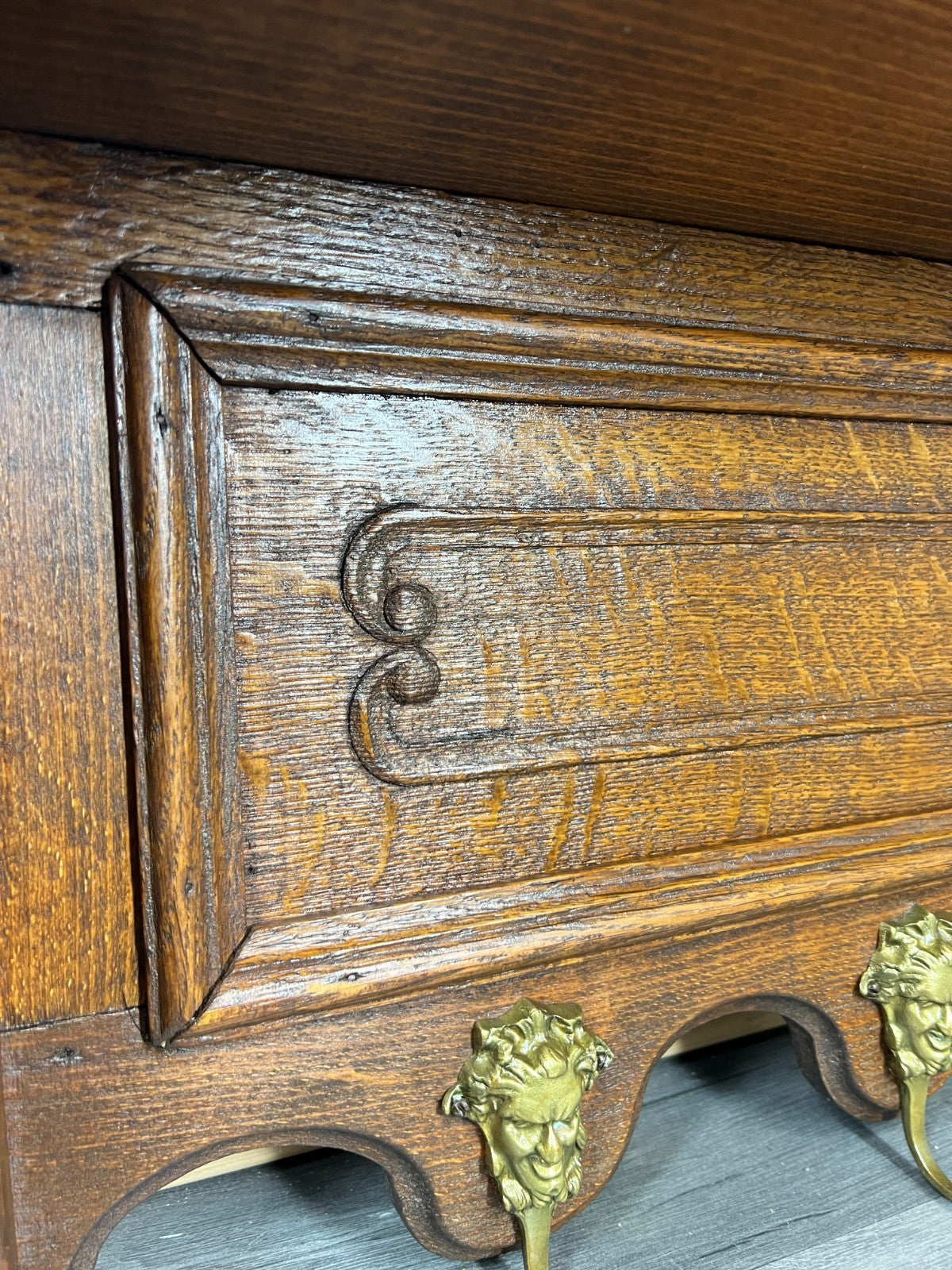 French Vintage Coat Rack Oak 4 Hooks Wall Shelf Carved Coat Hanger LOT 44335