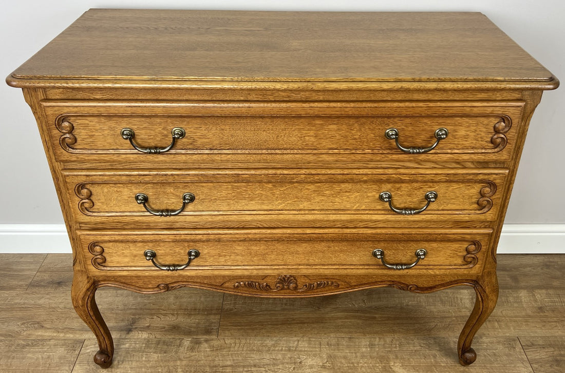 Chest of Drawers Vintage French Louis Oak 3 Drawers Carved Cabinet LOT 48670
