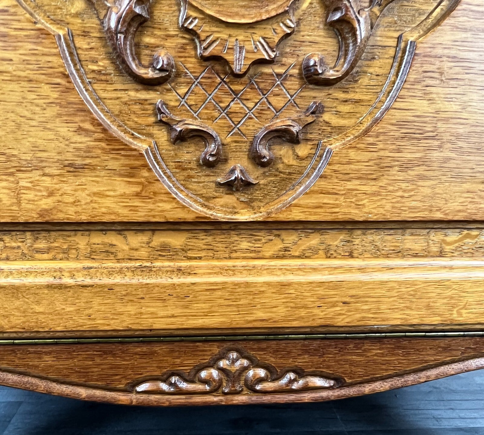 Cabinet Vintage French Louis XIV Storage Sideboard Carved Cupboard LOT 17996
