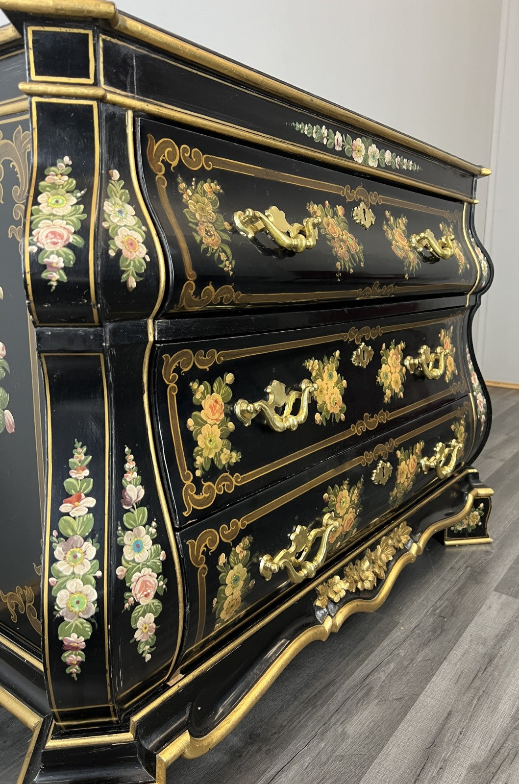 Cabinet Vintage French Style Painted Floral 3 Drawer Chest Sideboard LOT 439711