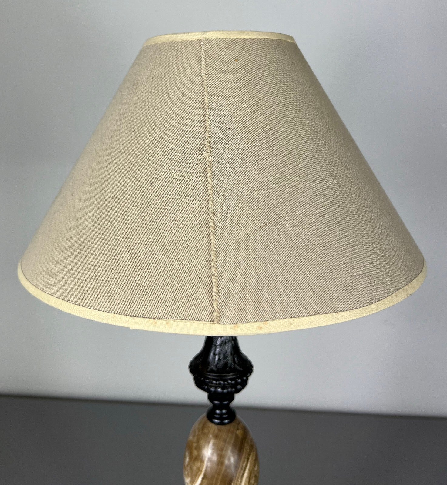 Table Lamp Vintage French Style Ceramic Brass Lamp with Shade LOT 50794