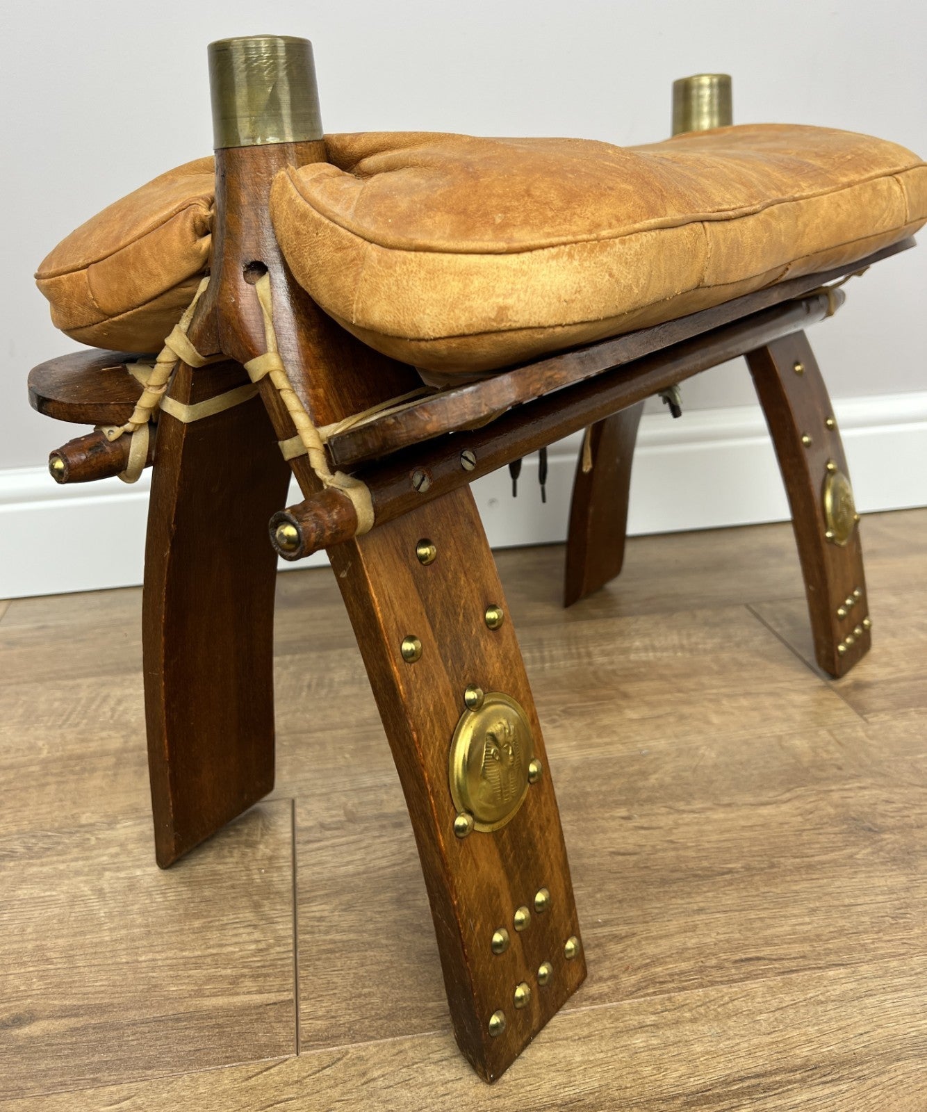 Footstool Vintage Style Oak Stool Brass Upholstered Leather Seat LOT 49575