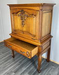 Cabinet Vintage French Louis XIV Style Cabriole Legs Carved Sideboard LOT 29172
