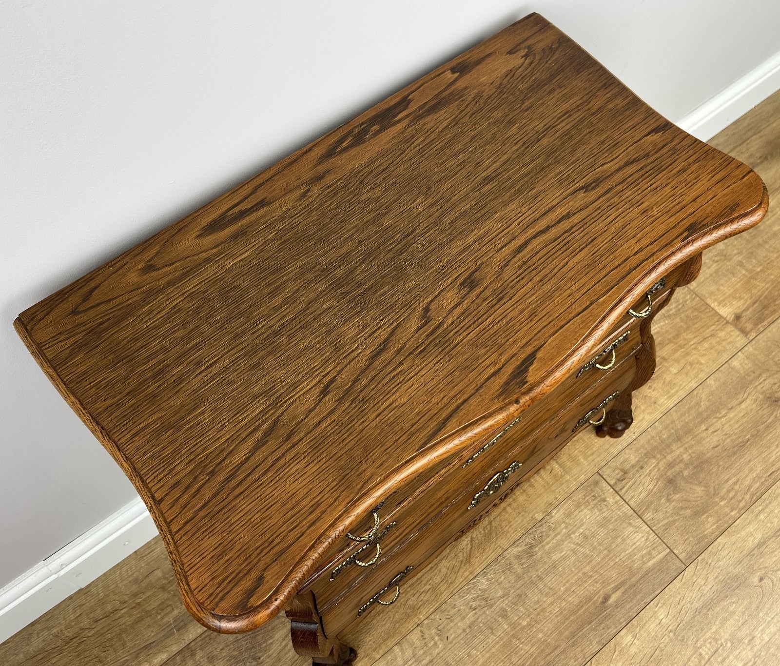 Chest of Drawers Vintage French Style Oak Carved 3 Drawer Cabinet LOT 49056