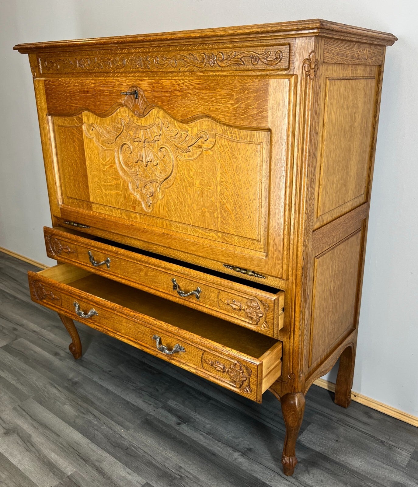 Cabinet Vintage French Louis XIV Style Carved Drop Front Oak Sideboard LOT 26512