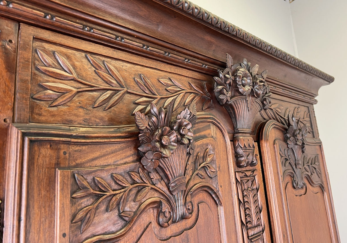 Wardrobe Antique French Style Walnut Two Door Carved Armoire LOT 6499