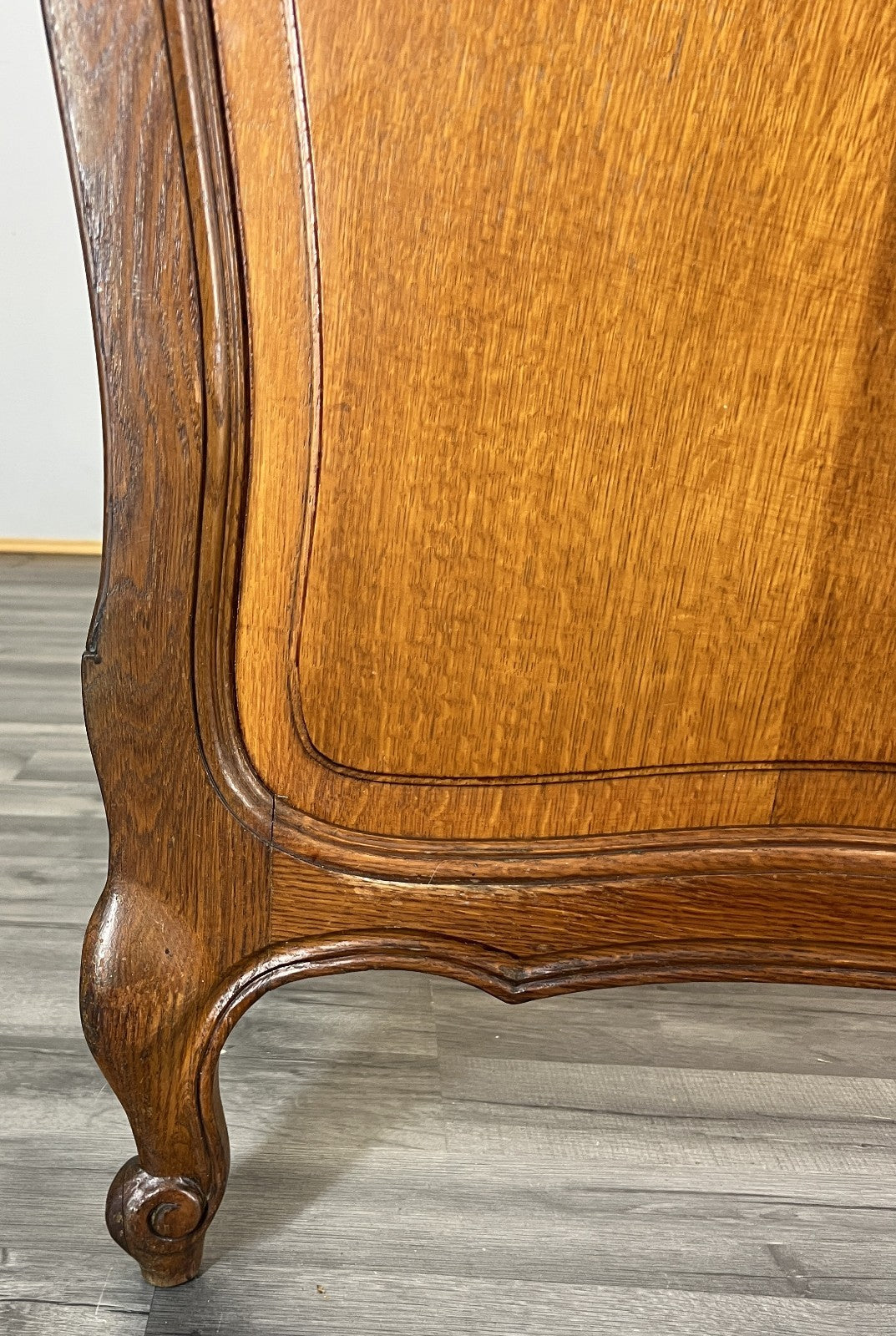 Bed Vintage French Louis XVI Double Bed Frame Oak Carved Headboard LOT 46355