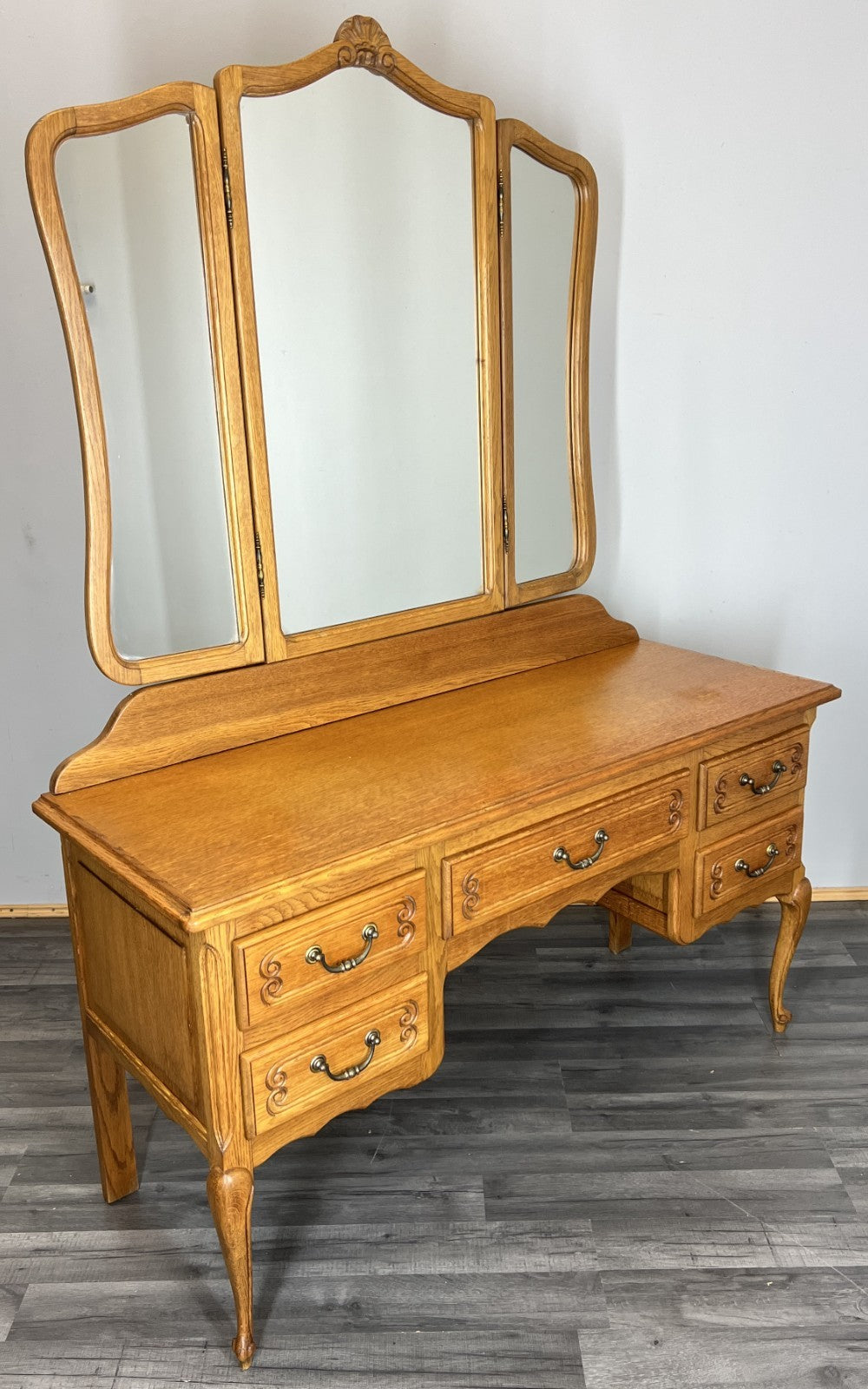 Vintage Dressing Table with mirror French Louis Oak Vanity Table Makeup LOT 45610
